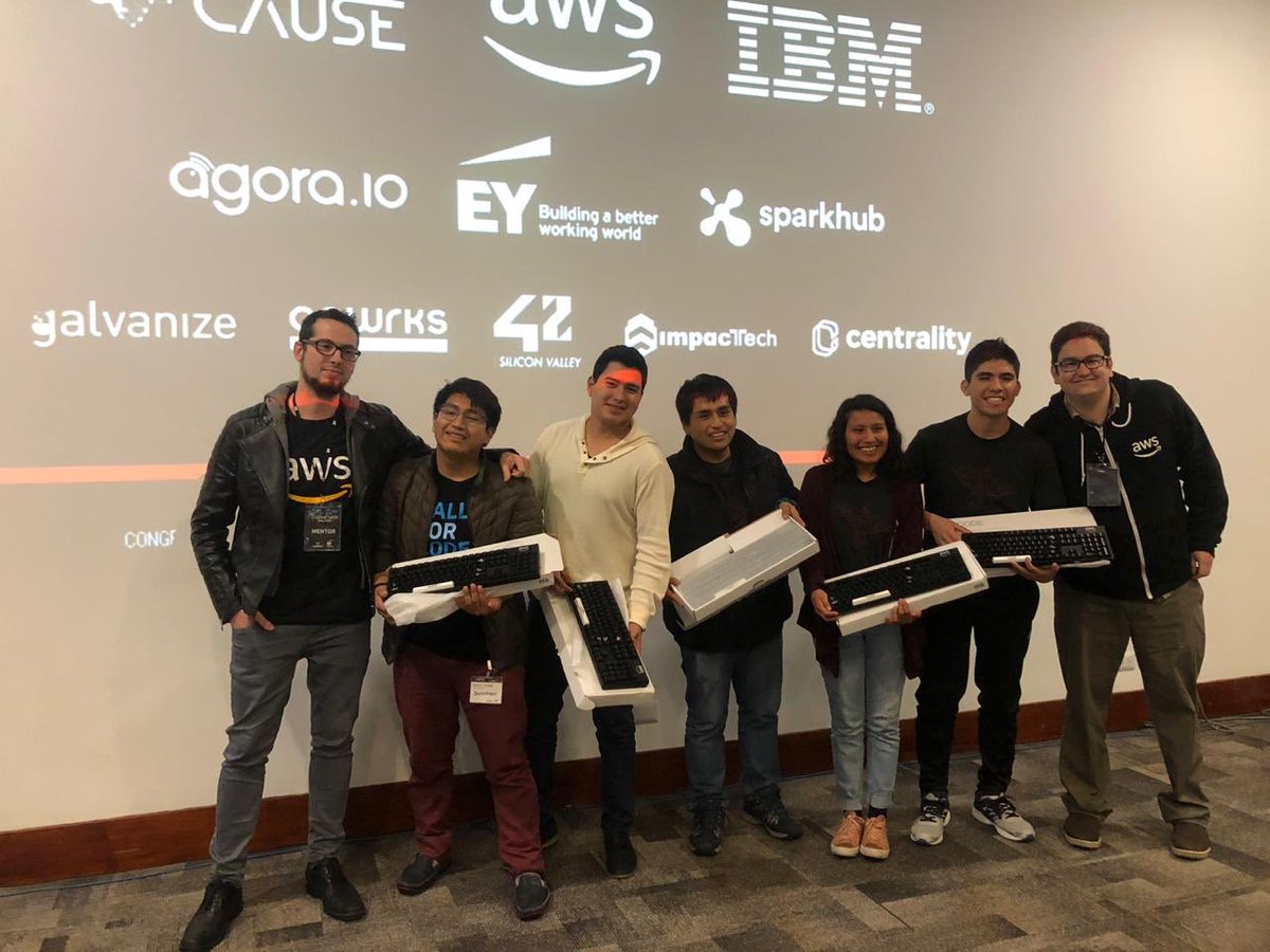 EYPeru's tweet photo. El grupo creador de “Canasta” ganó el reto Amazon y el reto EY. Su innovación ayuda a tener la canasta básica, higiene, bebé y farma con una suscripción mensual. ¡Felicidades! 👏🏼💡 #HackatónEY https://t.co/9WrmNTIO9F