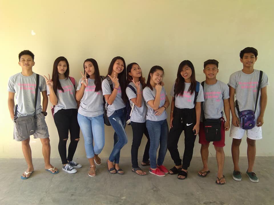MindyShereen's tweet photo. My 2017 buddies are still the best ❣️#Galss @_jhlnggalang https://t.co/OA0woVVjZk