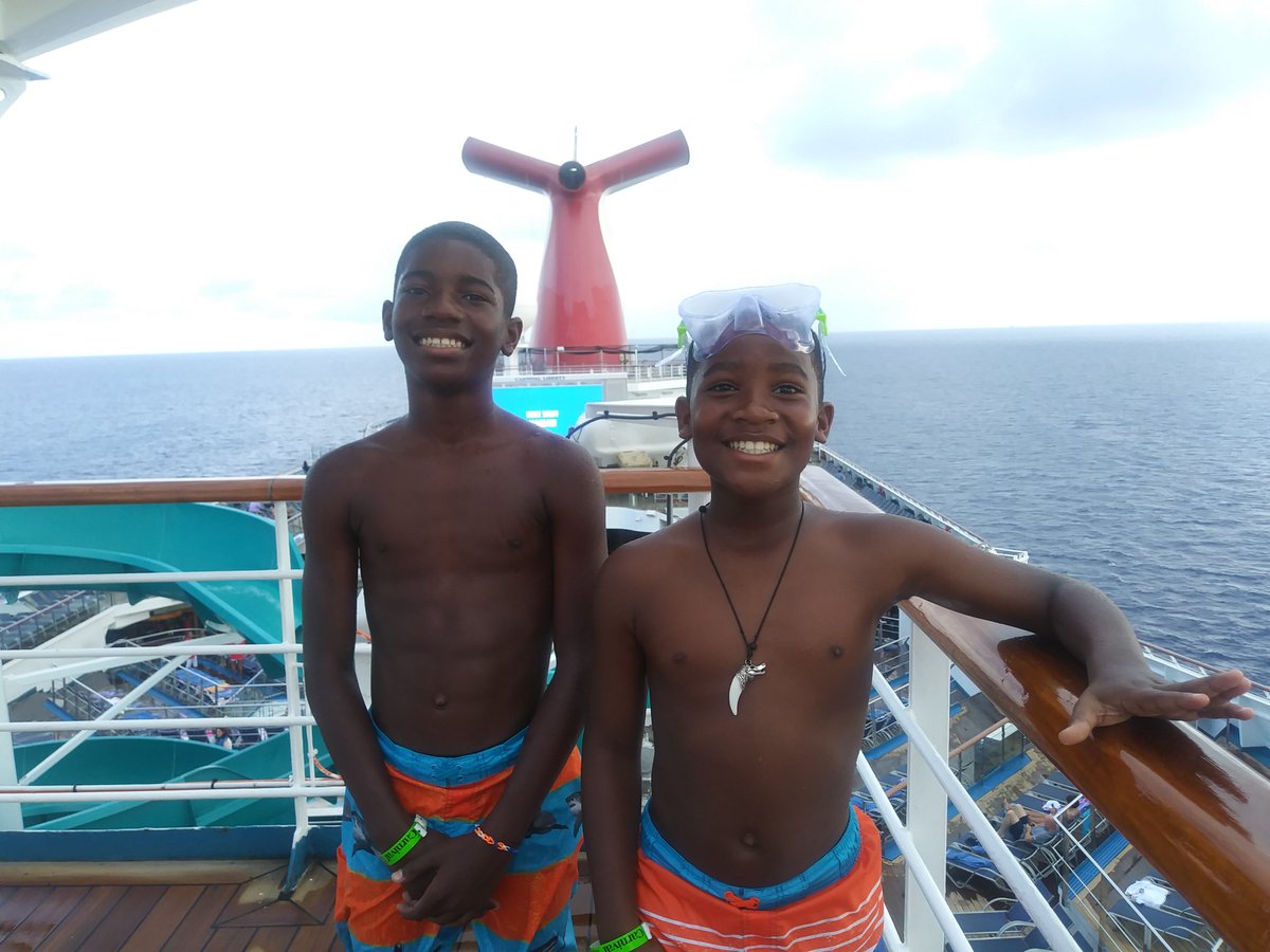 RenaSimmonds's tweet image. Sailing to Bahamas