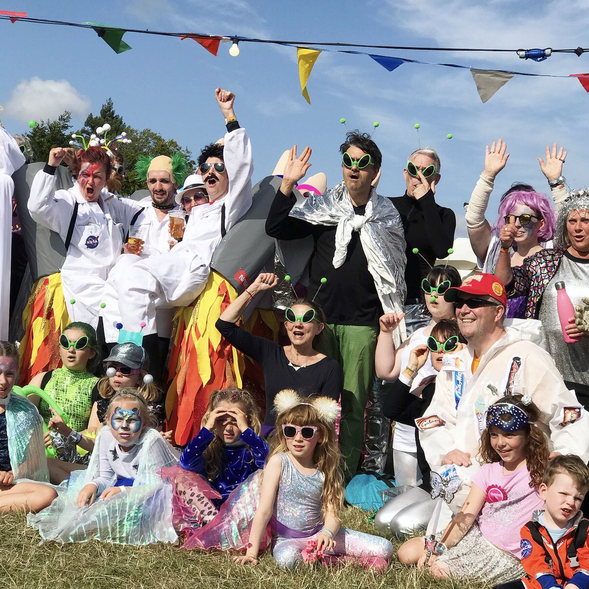 dear_mummy's tweet photo. I had a great time at my first ever @LarmerTreeFest #presstrip Met my hero @AndyDayTV and rocked out to @SotonUkeJam Went to the cinema and joined in the fancy dress. Got lost in Lostwood and crafted in The Wilds! More on our InstaStories π https://t.co/WnPKvPRfym #LTF19 https://t.co/XeWQPkiK1n