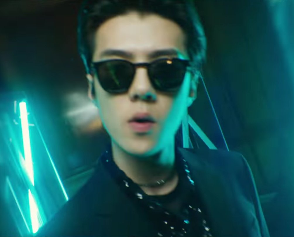 exolclub_'s tweet photo. El Swag y Flow de estos dos es insuperable, los dejas unos días en la sala de producción y te sacan un temazo junto a otros temazos del álbum que en si es un temazo, yo staneo a 9 chicos multitalentosos en aspectos grupales, individuales y duales 

#WhatALifeWithSeChan https://t.co/JIPRfmy5pC