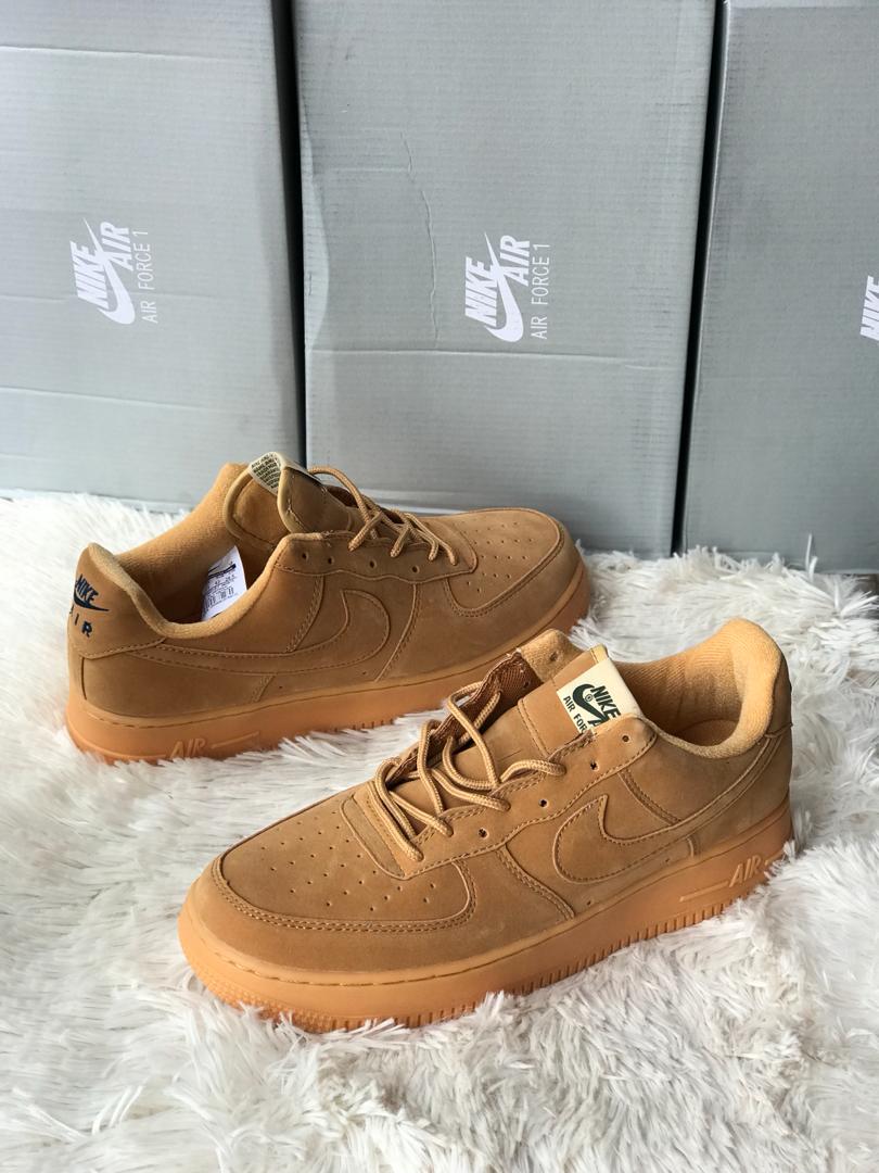 CeeCee_O's tweet photo. Hello...  I sell strictly sneakers. Below are some sneakers in stock currently and prices to make it easier for my customers to navigate.

Bikonu ejoo RT 🙏🙏 Our ig and twitter page is @Kickcz_

THREAD!!!

Nike Airforce 1
Size and delivery charges varies. 
Current price: N21,000 https://t.co/Q4Cm14OLUQ