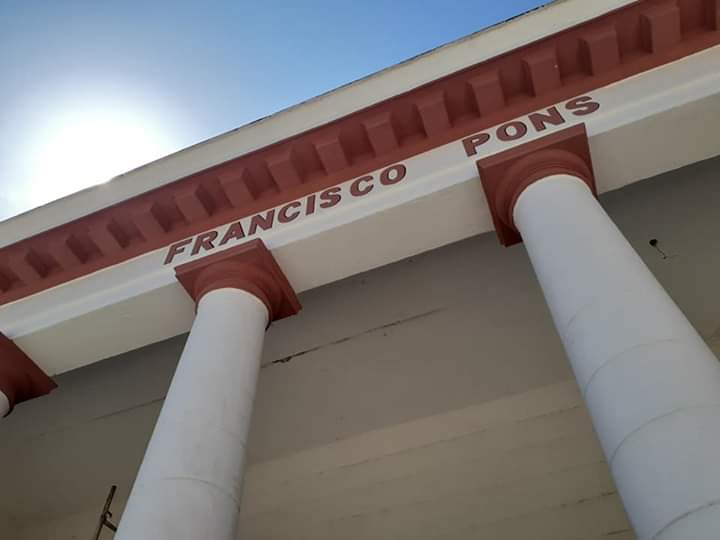 RocaNilda's tweet photo. Muestran los trabajadores del Hospital Calixto García a las autoridades de la capital, objetos de obra que  se inauguran el proximo 26 de julio. Es el resultado del trabajo y el esfuerzo de los trabajadores y contructores  #vamoapormas. https://t.co/fbJawYXKQH https://t.co/GkMkMHnG4c