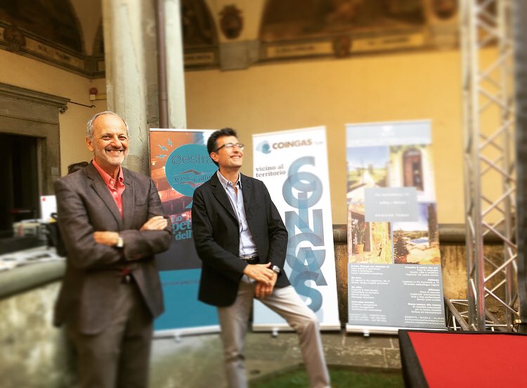 “Ogni volta che l’umanità ha cambiato la propria visione del mondo, tutto il mondo è cambiato”. Raccontando “Genesi” (<a href="/feltrinellied/">Feltrinelli Editore</a>), Guido Tonelli incanta il pubblico del #cortonamix19. In dialogo con lui il responsabile di TuttoScienze - <a href="/LaStampa/">La Stampa</a> Gabriele Beccaria.