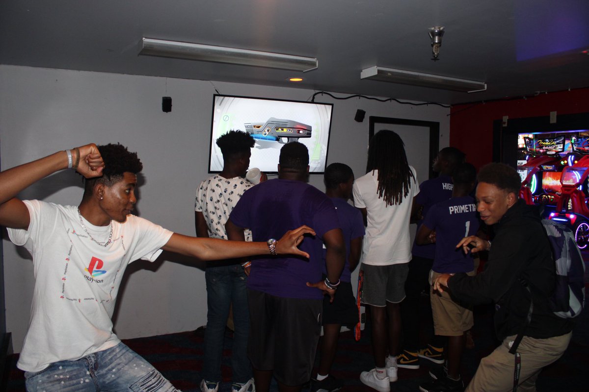 Lamplighters850's tweet image. We had a great time unwinding and kicking back at #FunStation last night. 
#OLLYLC #weLeadTheWay #OmegaLamplighters #JuniorLamplighters #FutureLamplighters #CrownsOnly👑♎️ #LightTeam⚡️ #DaVillage