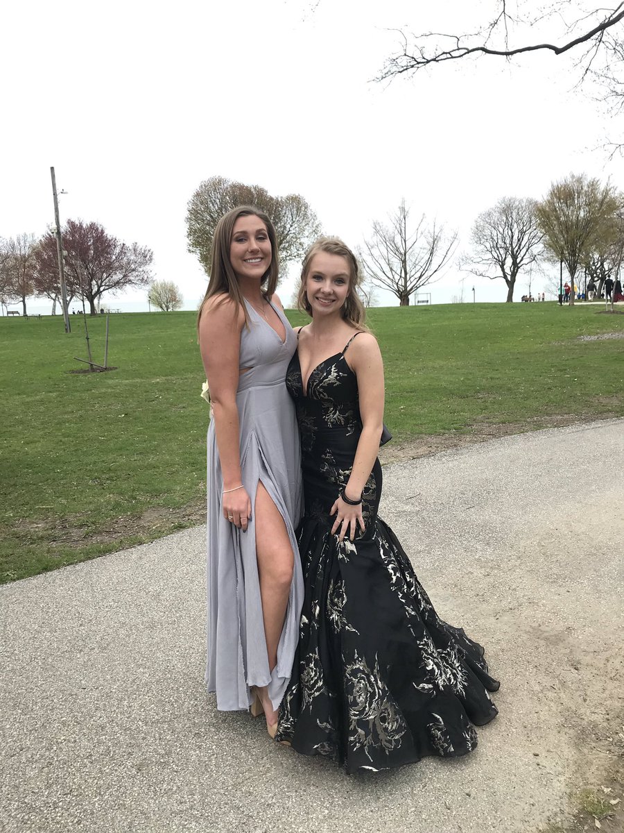 moormanjill's tweet photo. happy birthday ally bae!! hope today is as fun-loving as you are 😝 going to miss you lots next year, luv ya long time 💗🎈💘💟 https://t.co/aHySMK0H4O