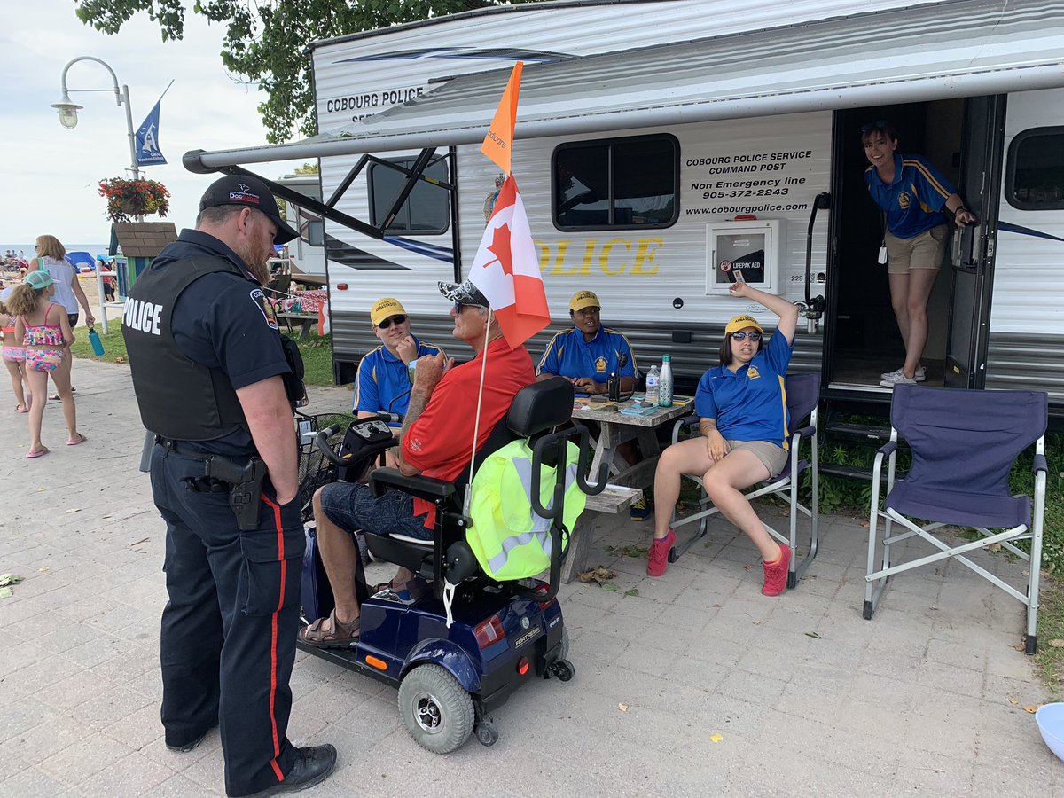 CobourgPolice's tweet photo. #YIPIs, #auxiliary and our #constable keeping the #Cobourg beach safe. Stop by the #CobourgPolice trailer and say hi! https://t.co/vFi6yXTXMu