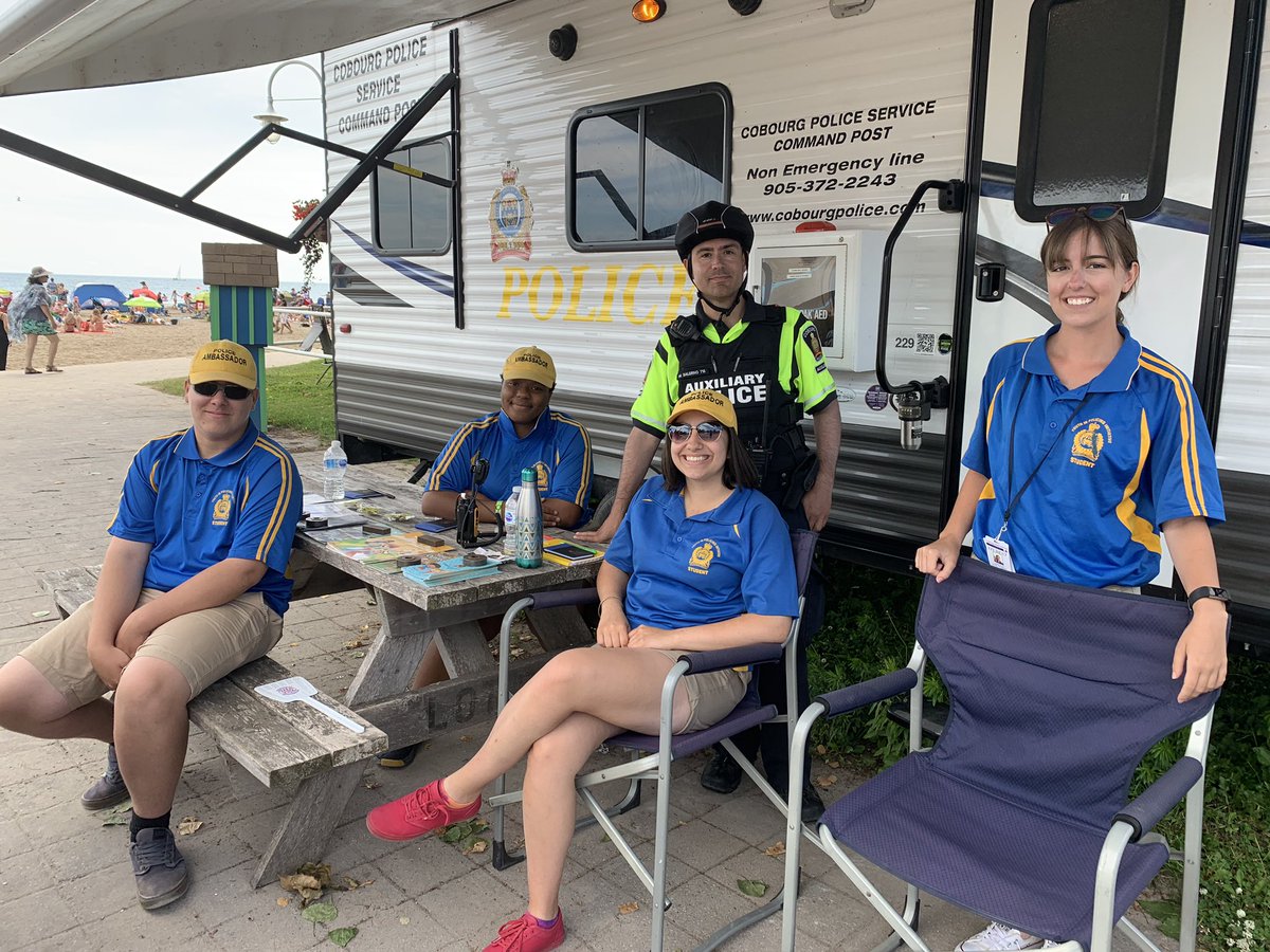 CobourgPolice's tweet photo. #YIPIs, #auxiliary and our #constable keeping the #Cobourg beach safe. Stop by the #CobourgPolice trailer and say hi! https://t.co/vFi6yXTXMu