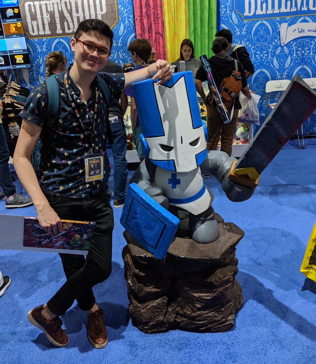 AndrewJohnMarks's tweet photo. .@doctorjakey made a new friend at ComicCon today. #SDCC19 #CastleCrashersSwitch @thebehemoth https://t.co/CGSJ4dHNNs