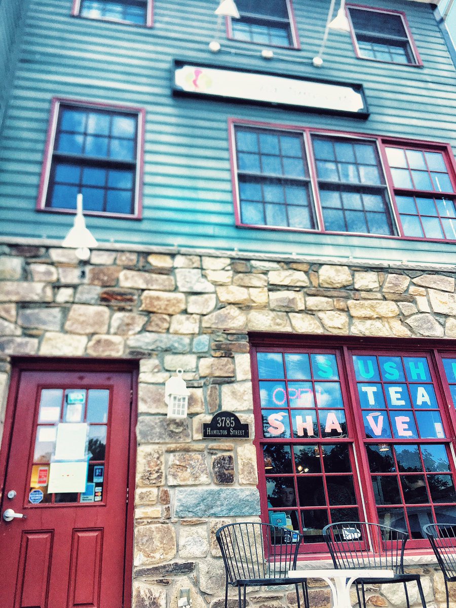 LizWalshHoCoD1's tweet image. This is what community looks like.❤️✨
150+ raffle prizes donated by #oldEllicottCity and other local shops, restaurants and adventures-to-be-had. All for the medical fundraiser for Derek and Hatsumi Smith of @MatchaTimeCafe. $5/ticket can be charged at the register ‘til 5 today!