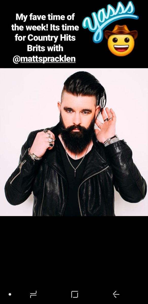 clare_j_3's tweet photo. Its my fave time on a Sunday evening for @MattSpracklen show on @countryhitsuk 🤠🎸 https://t.co/4qqGDSqxvN