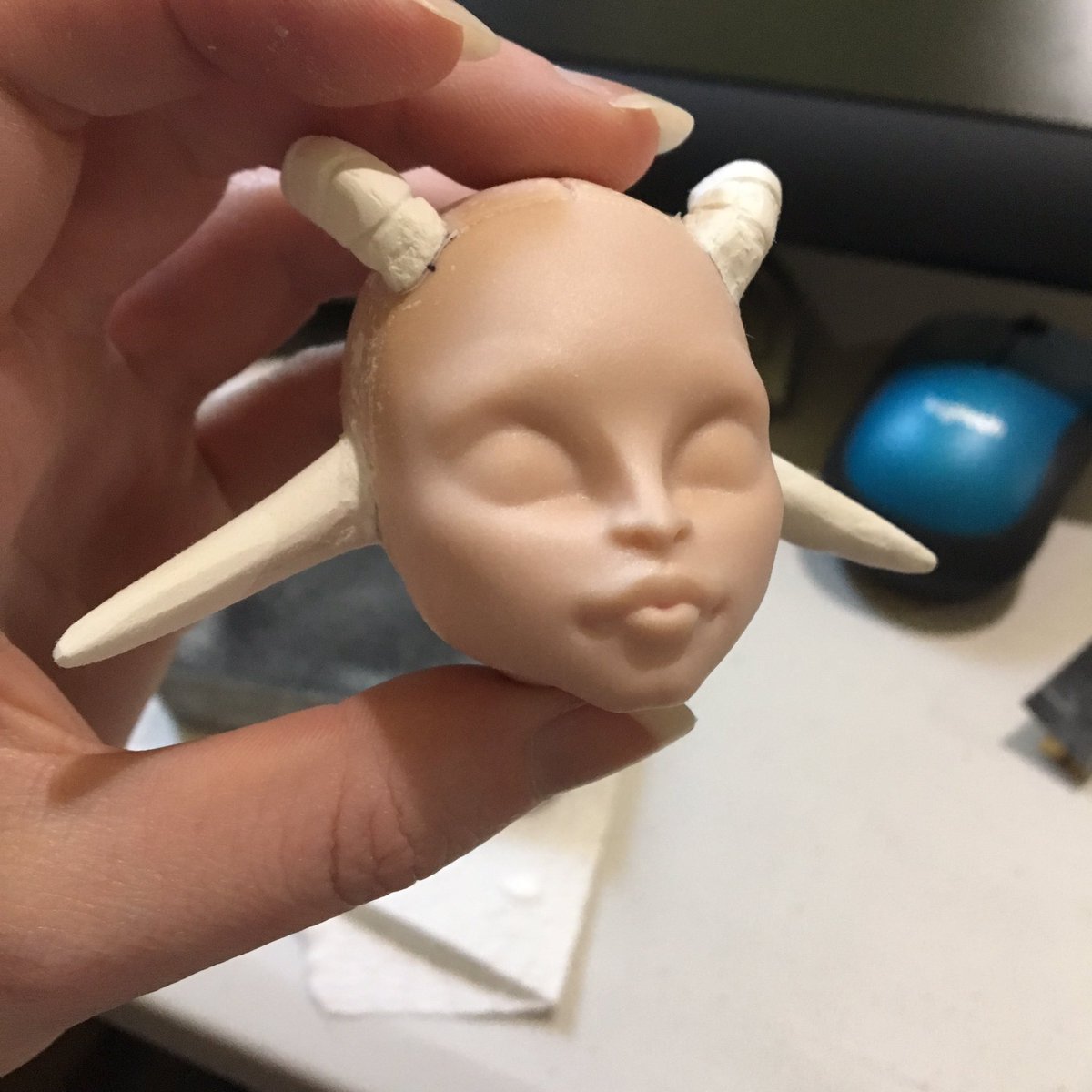 MScribblz's tweet photo. got to spend a lil time modding this doll today to look like one of my DnD characters. still have a ways to go. #ooak #dnd #dollmods https://t.co/BiwU9lMNYR