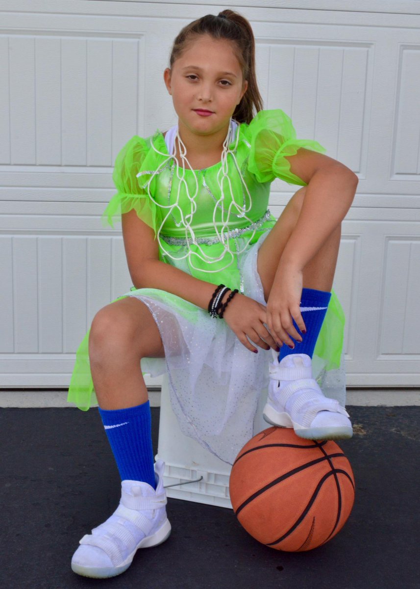 astromgren's tweet photo. . #BeYouKid #SLPPantherProud @softball_slp @slptbc https://t.co/KvyA40U4Ae
