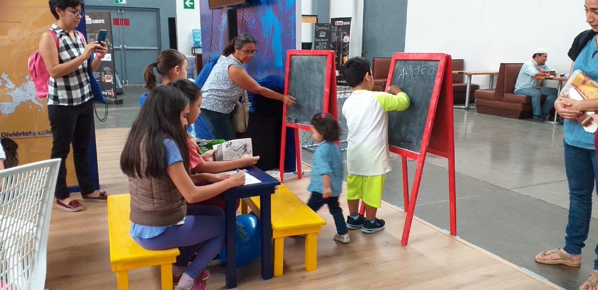 UEGuatemala's tweet photo. ¡Hoy es nuestro último día en @FILGuatemala recuerda visitar el #StandUE! https://t.co/m9A1JCp5Ir