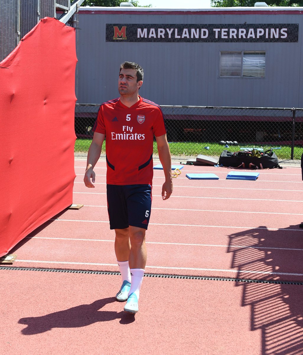 Arsenal's tweet photo. 📌 Washington D.C.

Our first session was a hot one ☀️

#ArsenalinUSA 🇺🇸 https://t.co/zliTzAZA2k