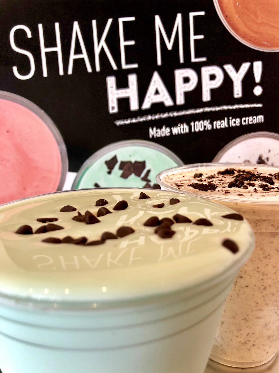 MooyahOC's tweet photo. Ice, #icecream baby! Celebrate #NationalIceCreamDay with us &amp; earn 10 Bonus Points for any $10+ purchase, TODAY ONLY! 🥤😋📲🎉 #irvine #oc #MOOYAH #icecreamday #icecreamshake #shakemehappy #oreoshake #mintchipshake #foodapp #iscreamforicecream #iceicebaby https://t.co/z6BnzG9Qmm https://t.co/5SV1tR52Cd