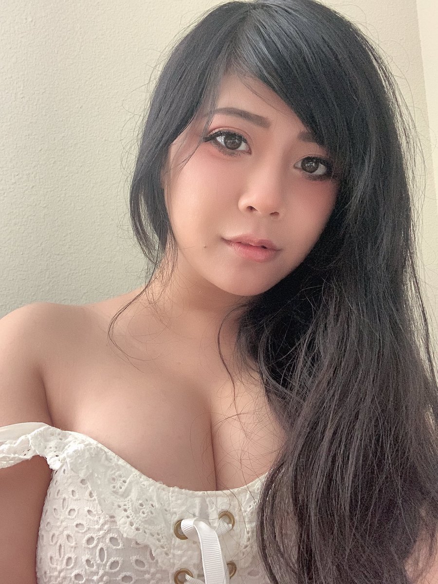 Matthew on Twitter: "@quqco OMG you look amazing QuQco ????" / Twitter