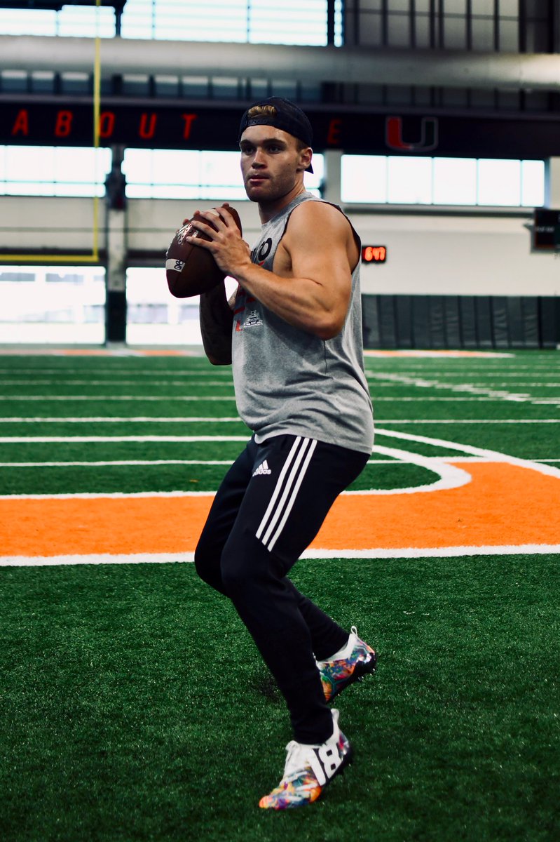 TheTateMartell's tweet photo. it’s almost that time again.. https://t.co/p0GcwniKSr