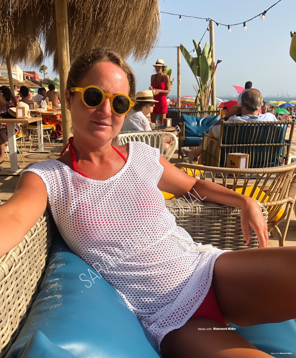 sarahmariaoffi1's tweet photo. Having #sundowners at #vistahermosa beach bar #summerishere #SundayMotivation #sunglasses are #mrboho bikini and dress are #wickedweasel https://t.co/aaPBq2Teni