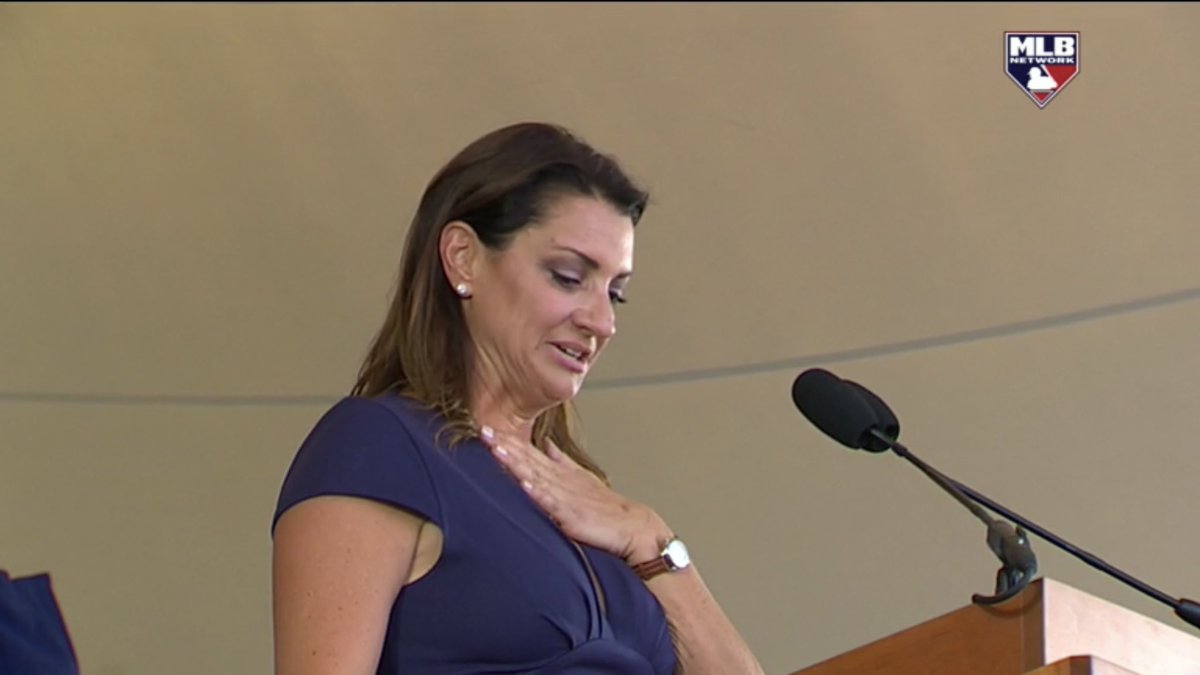 Roy Halladay's wife Brandy delivers emotional Hall of Fame speech