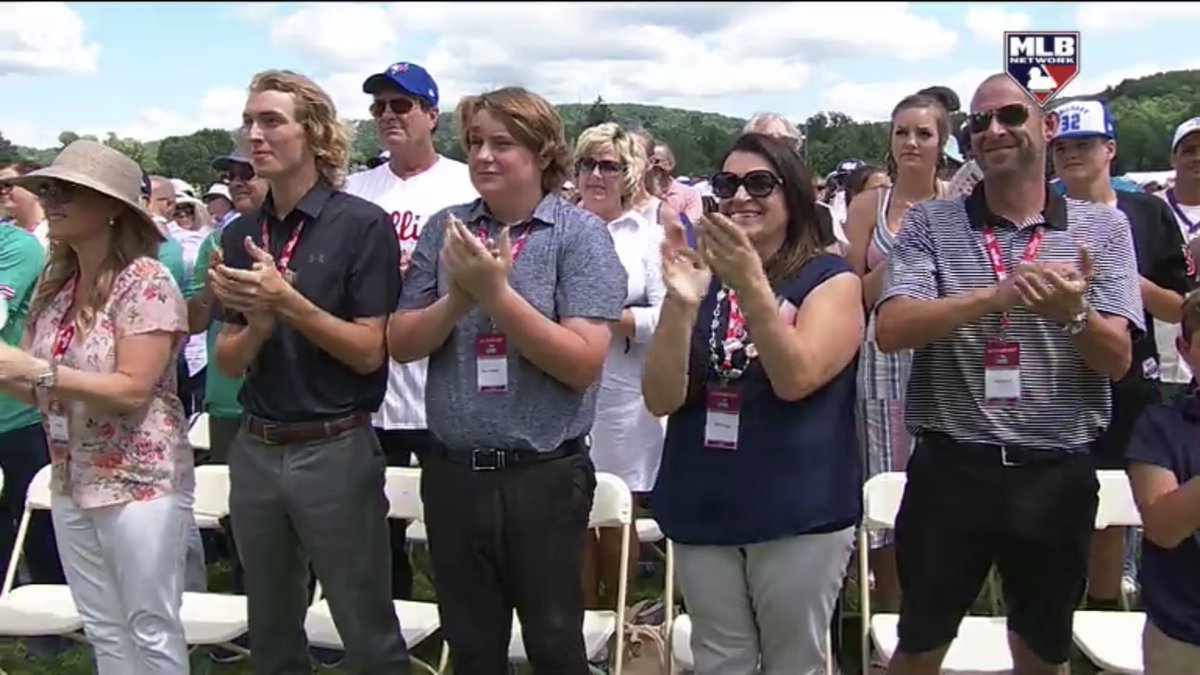 Roy Halladay's wife Brandy delivers emotional Hall of Fame speech