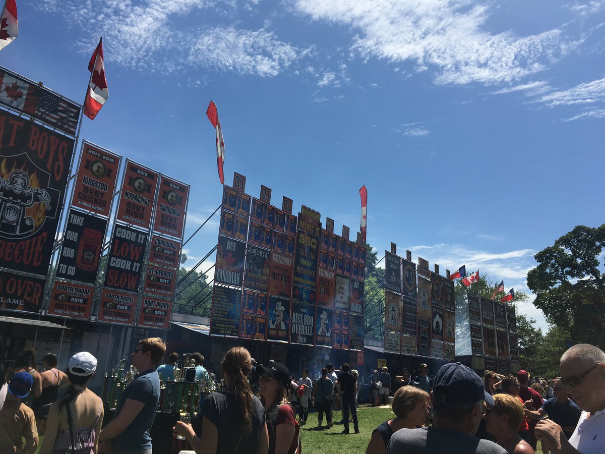 magic1061's tweet photo. The 16th Kitchener Ribfest & Craft Beer Show is happening in Victoria Park! Come out and enjoy mouth-watering barbecued ribs and chicken, Kids Zone, a selection of Ontario craft-brewed beer and more! #KWRibfest #MagicSummerEscape #WaynePitmanFordLincoln #DirectSave https://t.co/FYXSaxXH06