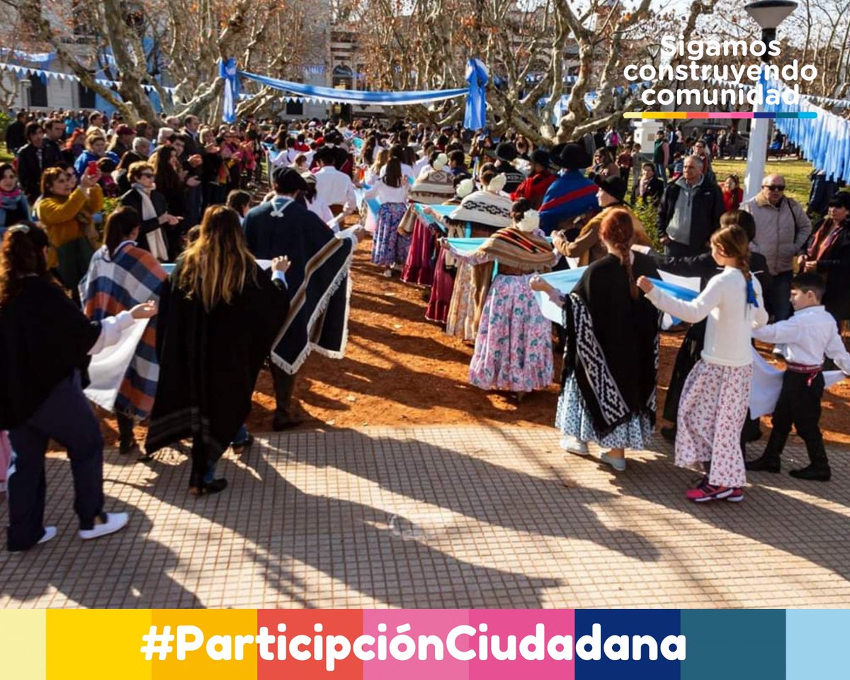 JXCLaMadrid's tweet photo. La participación activa, espontánea, y cada vez más numerosa de la gente en eventos institucionales es la forma de construcción del vínculo entre sociedad y gobierno que necesitamos para fortalecer y mejorar las políticas del ciudadano. #SigamosConstruyendoComunidad
#GralLaMadrid https://t.co/yUNcF3Wlzt