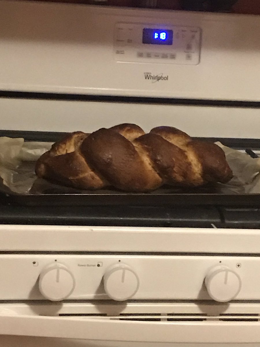 BirdCreed's tweet image. Skyrim Nordic bread finished. Braided bread is made for special occasions and I am attending a special celebration today. #skyrim #bread #braidedbread #skyrimbread #skyrimcooking #viking #vikingbread