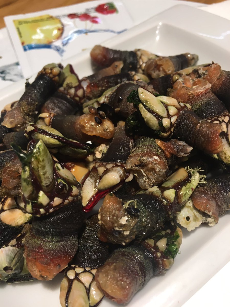 RichardMurfin's tweet photo. Finally got to try Percibes on a recent trip to Bilbao. They taste better than they look.
#bilbao #percibes #firsttaste #foodie #seafood #market https://t.co/AHYQgFXA4b