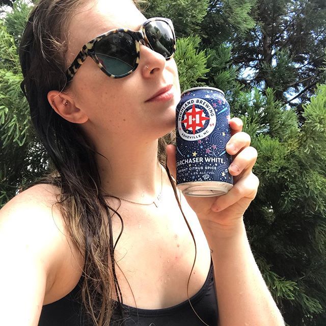 Pool days with my homies. 
I need to send my deepest apologies to @highlandbrewing. They sent me the cutest and most thoughtful package and handwritten note along with this lovely beer. In my move, I realized that I never did say anything about the beer!… ift.tt/2GncHkn