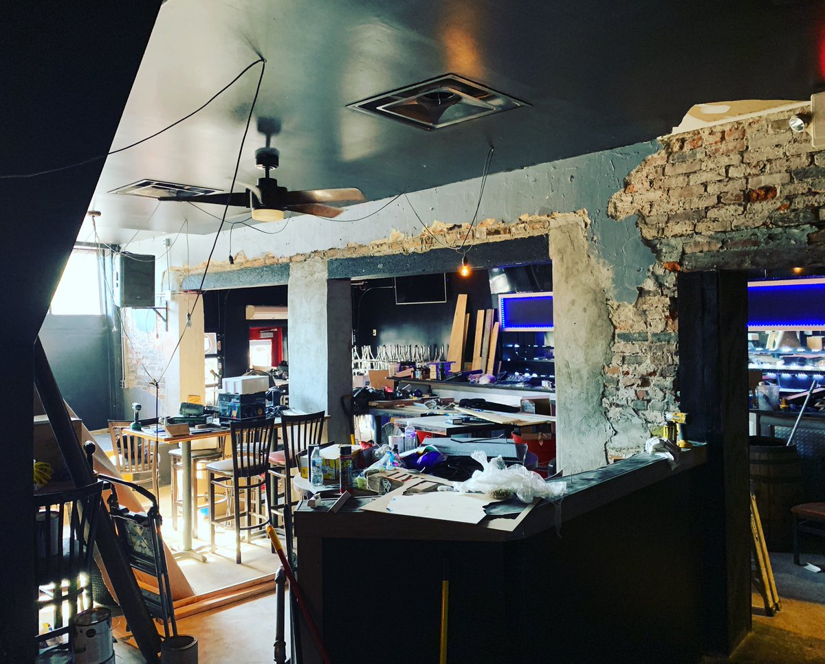 FoursOnHigh's tweet photo. Being open in 11 days shouldn’t be a huge issue, right?!? 😬🤞 #foursonhigh #asseenincolumbus #comingsoon #columbus #smallbusiness https://t.co/LJt1wHpAWf