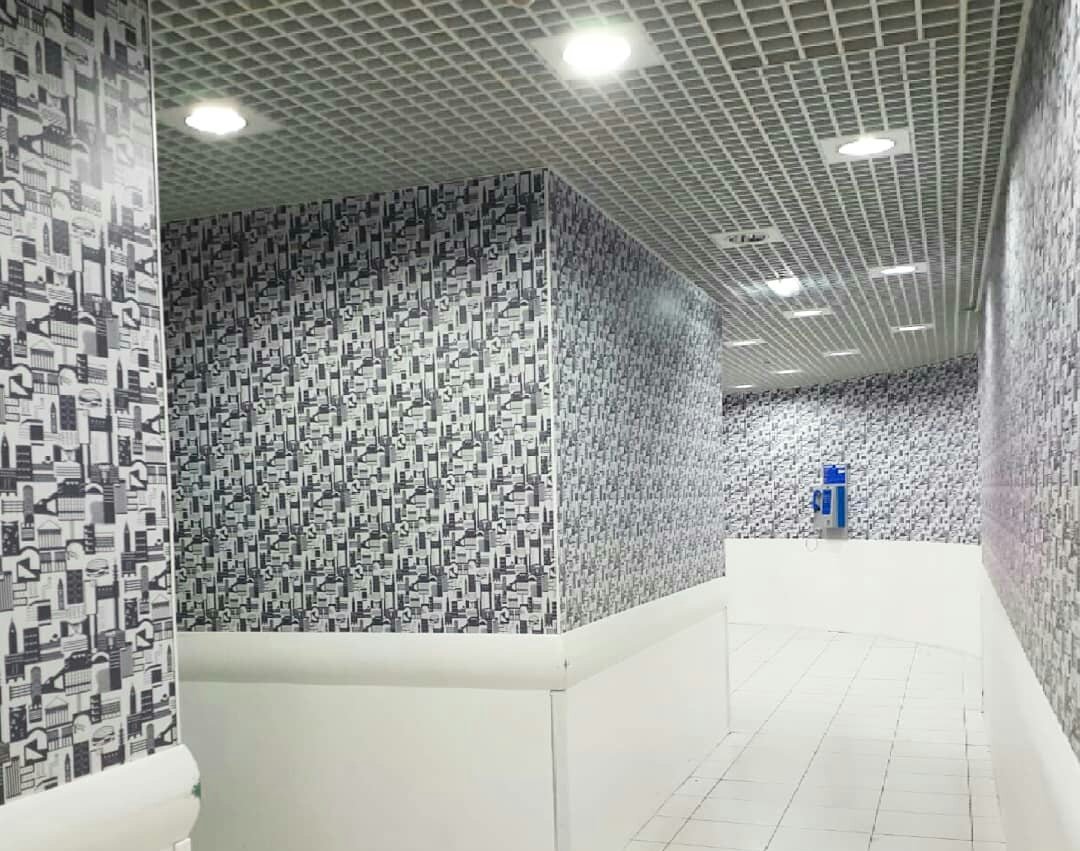 katefarleyprint's tweet photo. Lovely to have been sent these images of my pattern design celebrating Birmingham's architecture in situ at @birminghamairport spotted by family passing through the departure lounge ...
Printed and installed by @thewindowfilmco #pattern https://t.co/Y3FqG33VnX