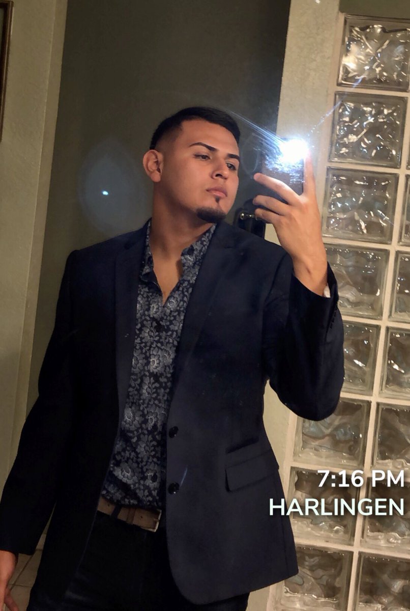 robertr9999's tweet photo. 3 quick ones for y’all 🤭 https://t.co/d2Loe5QZfZ