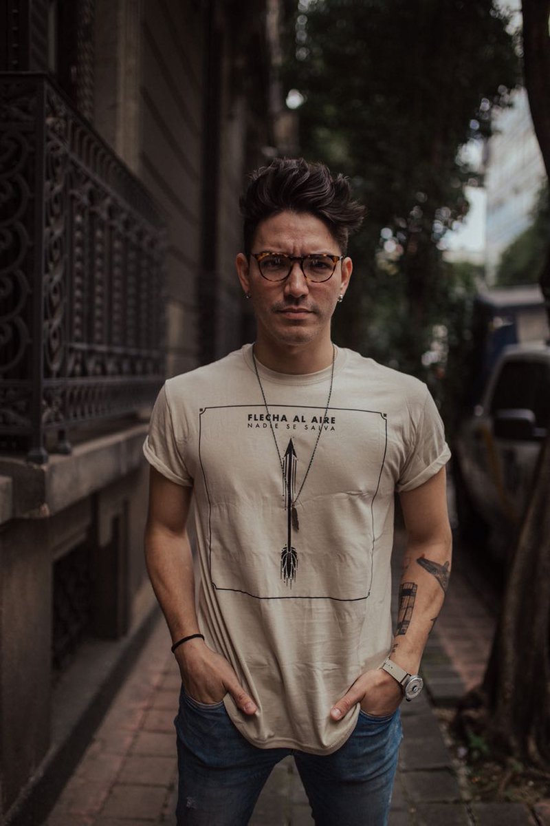 ¡Últimas playeras de <a href="/FlechaAlAire/">Flecha Al Aire</a> !

👉 bit.ly/compraJimmyBoy 👈

<a href="/YayoGutierrez/">Yayo</a>