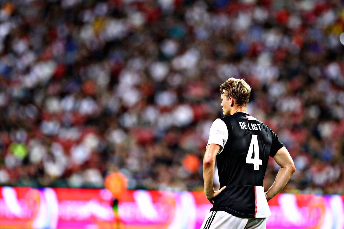 L’esordio di Matthijs con la nostra maglia 😍😍❤️❤️
#ICC2019 #Juventus #JuventusTottenham #DeLigt