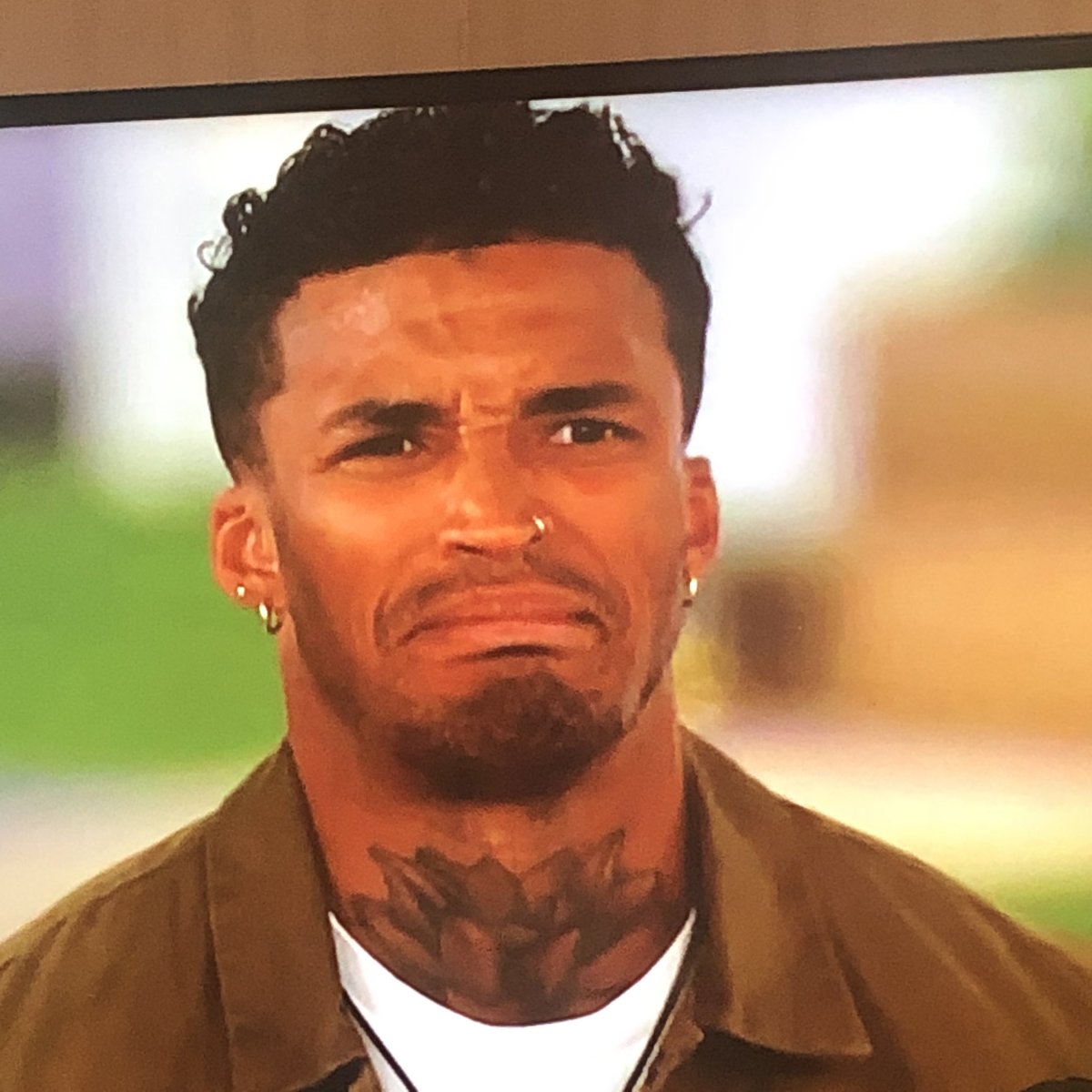 _NP7_'s tweet photo. It's 2019 and Jordan is still using the phrase "my chick". #LoveIsland https://t.co/jZr1Dr3Zzg