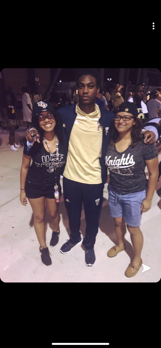 CynthiaCarla9's tweet photo. @1MANARMY_ Freshman year of college he came to Orlando to play VS. UCF. Catching up with his mom outside the stadium and remembering the pool parties I always had and we would always wild out. ๐๐๐ #Ripeman @F15EMAN https://t.co/44bnpgJ4XR