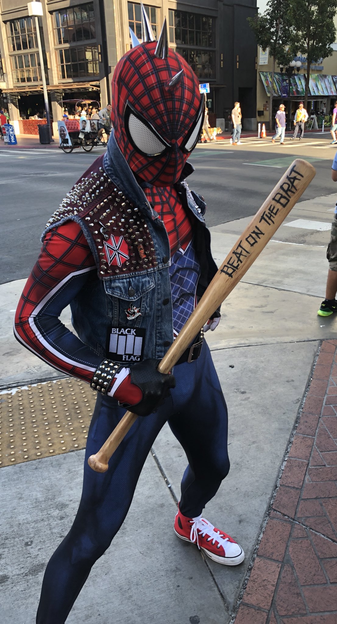 My SpiderPunk cosplay at SDCC this past weekend! : r/Spiderman