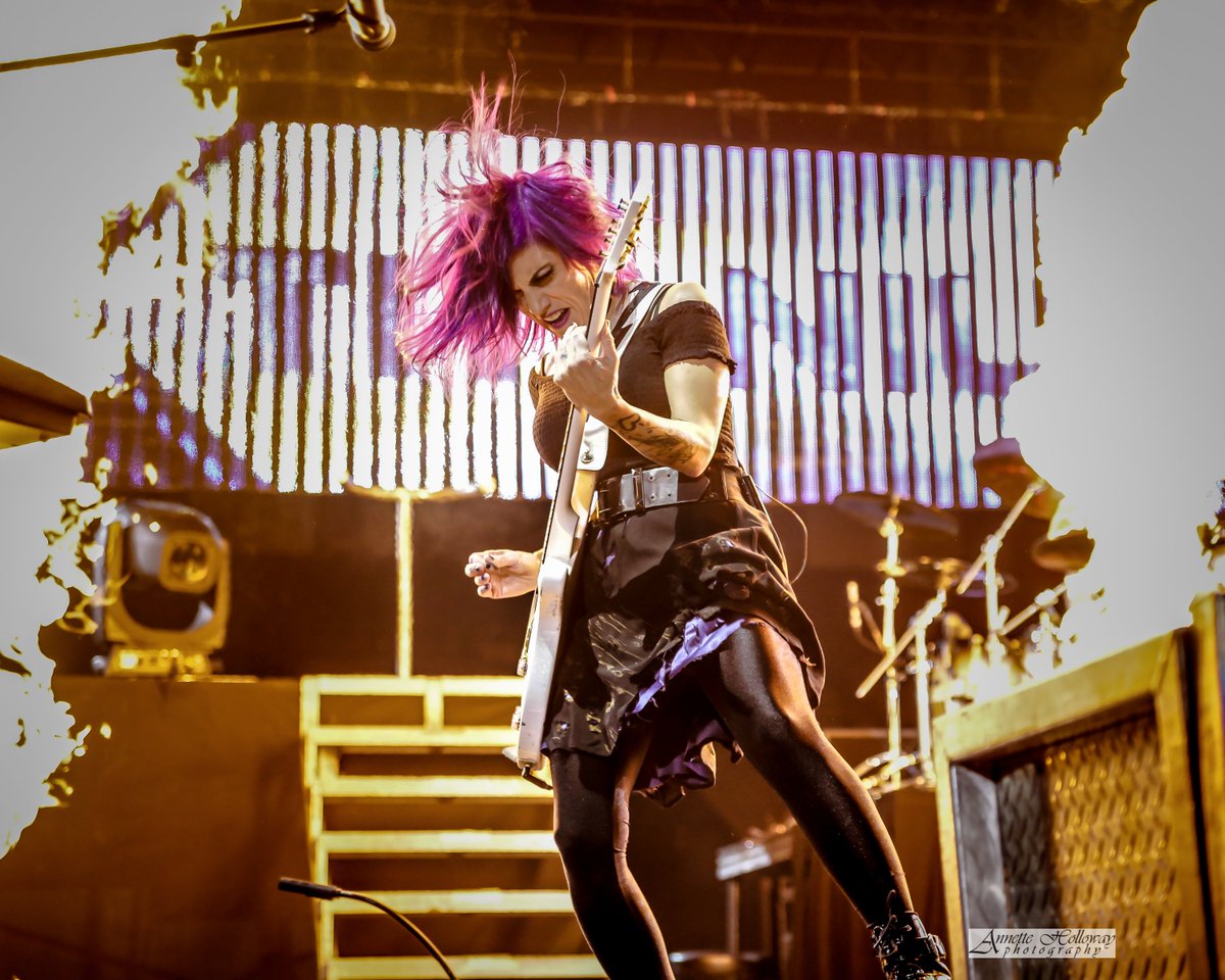AnnetteHolloway's tweet photo. Happy Birthday, Korey Cooper! ๐๐๐
๐ธ: @AnnetteHolloway
@skilletmusic #skilletmusic #skillet #koreycooper #ledger #newphotos #VAshow
#legendary https://t.co/MuGVBJ4mPV