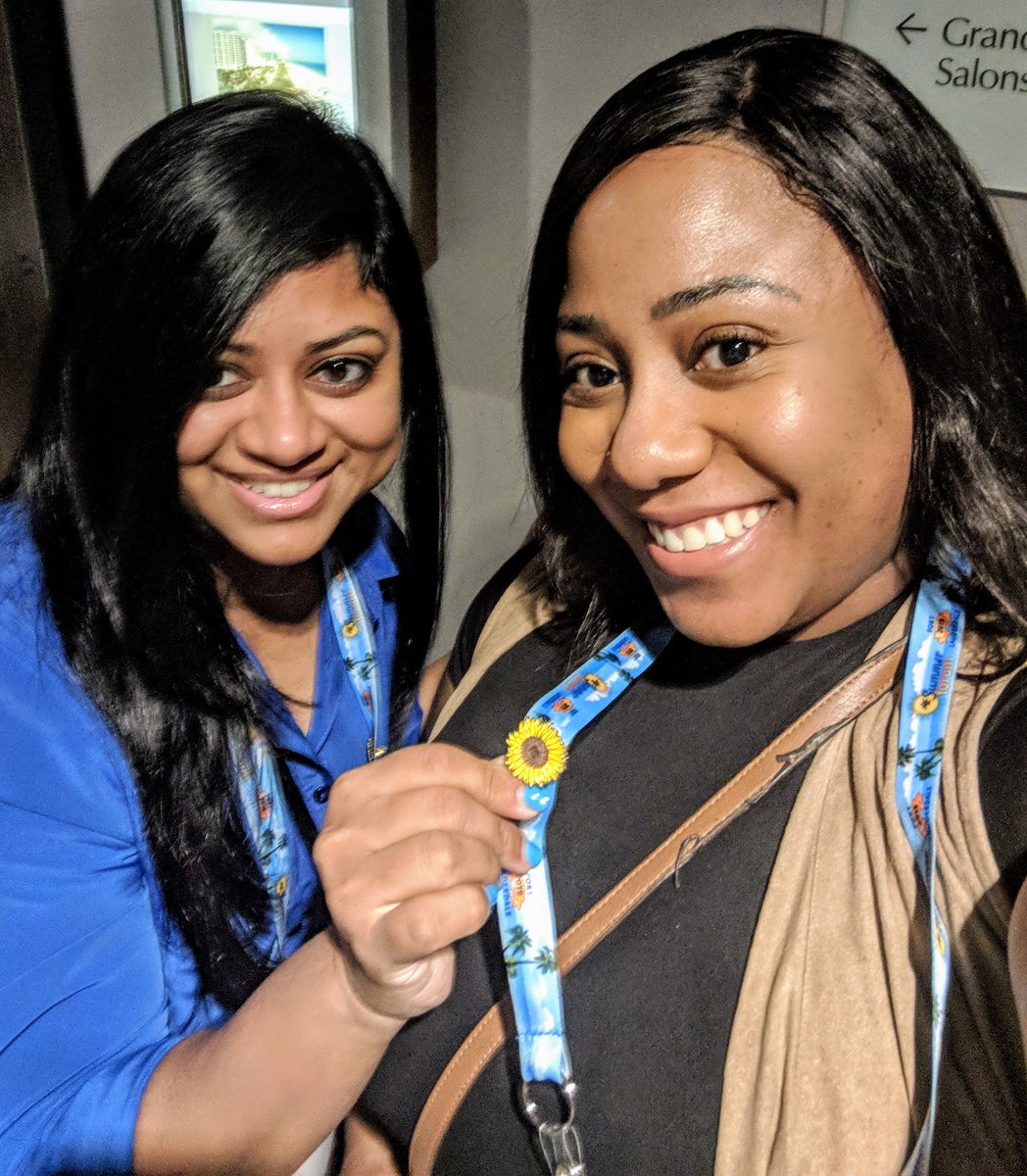 sherleenbose's tweet photo. Spreading the Sunflowers!! @aarc_tweets @AARC_President #AARCSF #AllThingsPositive https://t.co/Ww68qioSaL