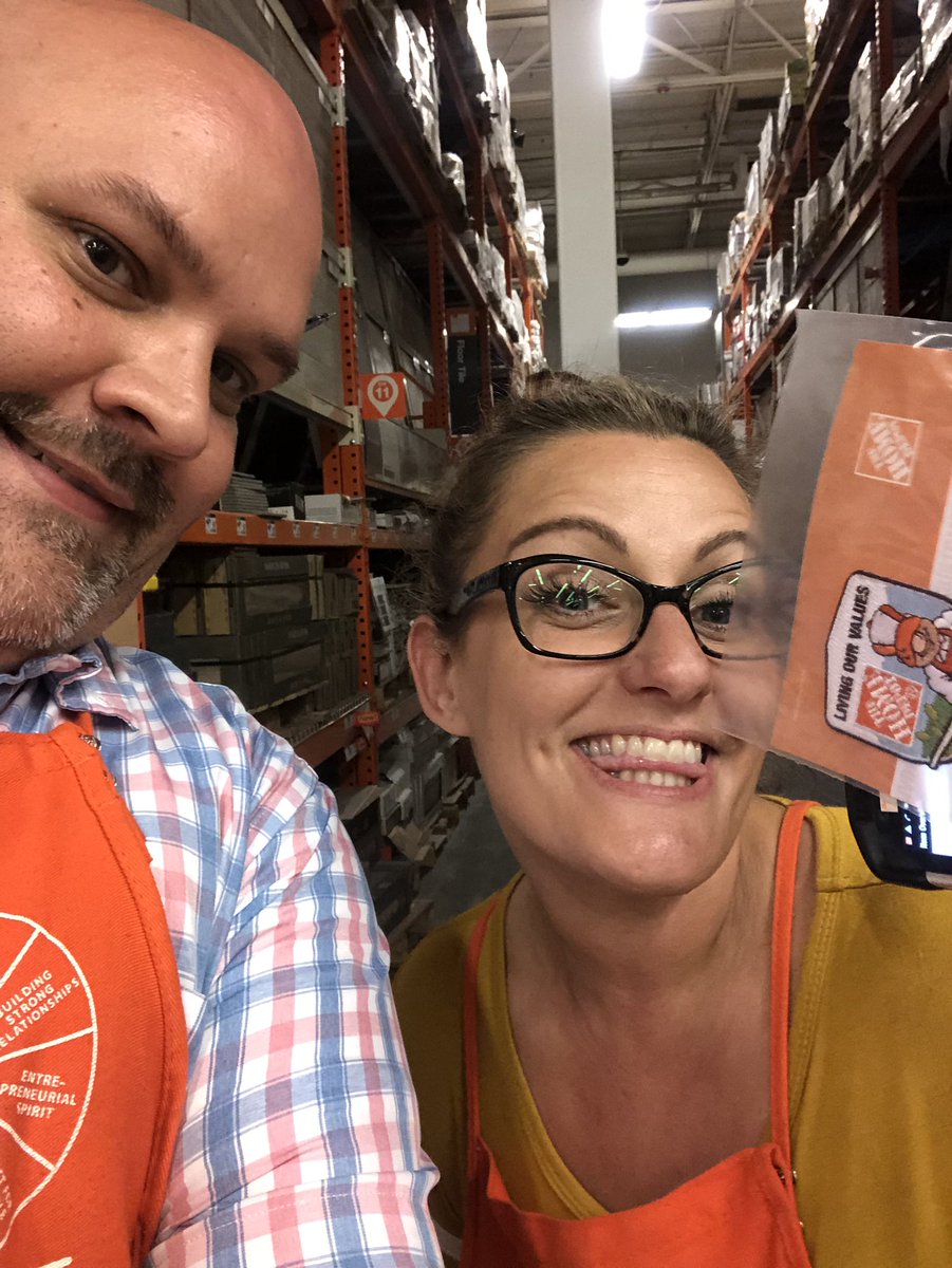 Entrepreneurial spirit! This is what it looks like! Driving sales and Measure even with the power out💥! Great job Shawna! <a href="/THDWhiteLake/">THD White Lake</a> @dennissanders13 <a href="/AndrewAbrahams8/">Andrew Abrahamson</a> <a href="/McFarrenGary/">Gary McFarren</a>