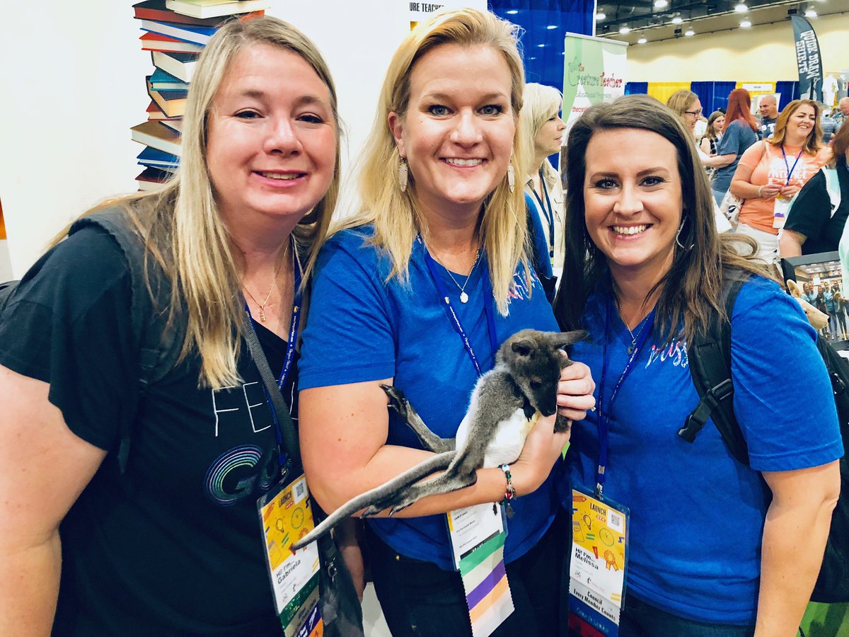 FalconPassPTA's tweet photo. Falcon Pass PTA was well represented at @txstatepta #TXLAUNCH19 this past weekend! We can’t wait to hear about all of the new ideas and inspiration gleaned from 3 days of workshops and team building! https://t.co/4WHA6t8p2v