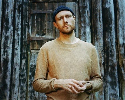 CuratedAM's tweet photo. 🙌🏼 New @novoamor track on our #whatsnew playlist to end your weekend well. It’s good! Find a link to this and other great songs in our bio🎵 Oh &amp; make sure to follow the list 😊 https://t.co/k10JGu3qQC https://t.co/MpRZ5ZWs4b