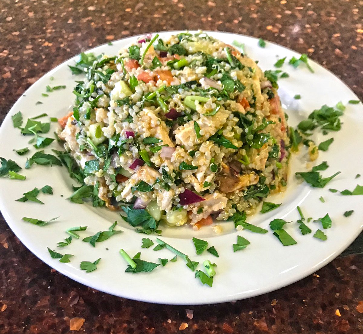 gccglendale's tweet image. Indulge in a healthier meal option with a plate of our Quinoa and Tabule salad made with Quinoa, Red onion, Mint, Garlic, Parsley, Cucumber, Tomato, Cayenne, Himilayan pink salt and Lemon juice! 🥗 #GreenCornerCafe

📲 (818) 507-5003