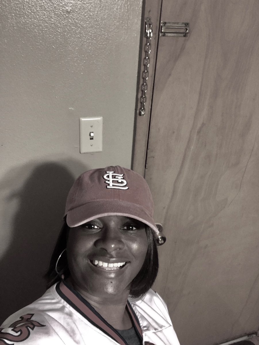 bigsisv28's tweet photo. #BrownSkinGirlChallenge https://t.co/EgHJhgfaeK