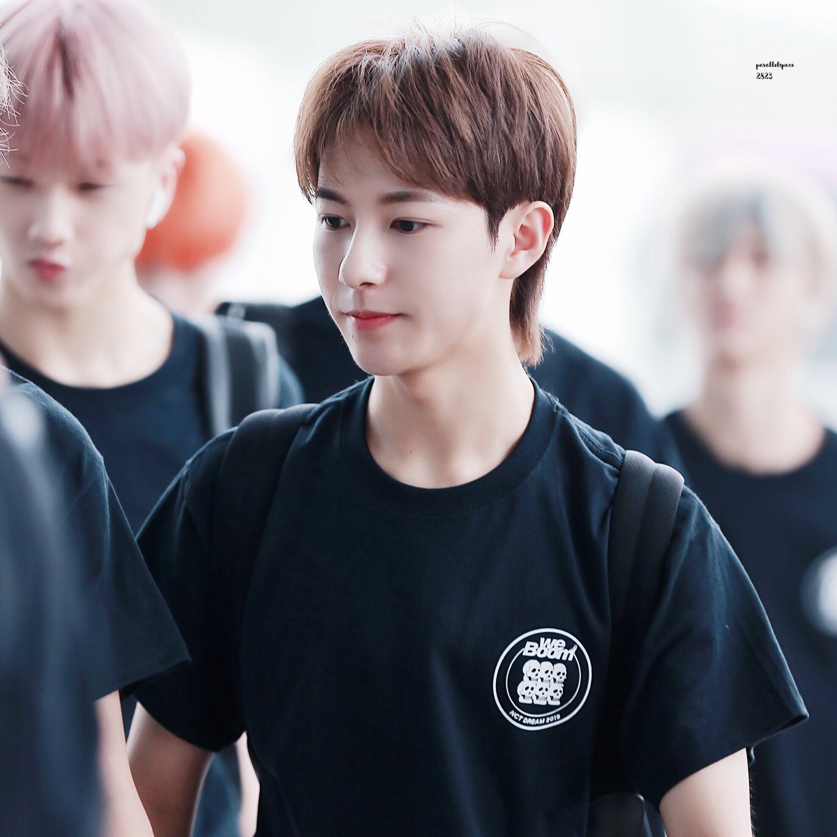 pasp0323's tweet photo. 190722 인천 출국 HD
😘😘😘

#NCT_DREAM #RENJUN #런쥔 https://t.co/T4HlzoB3F7
