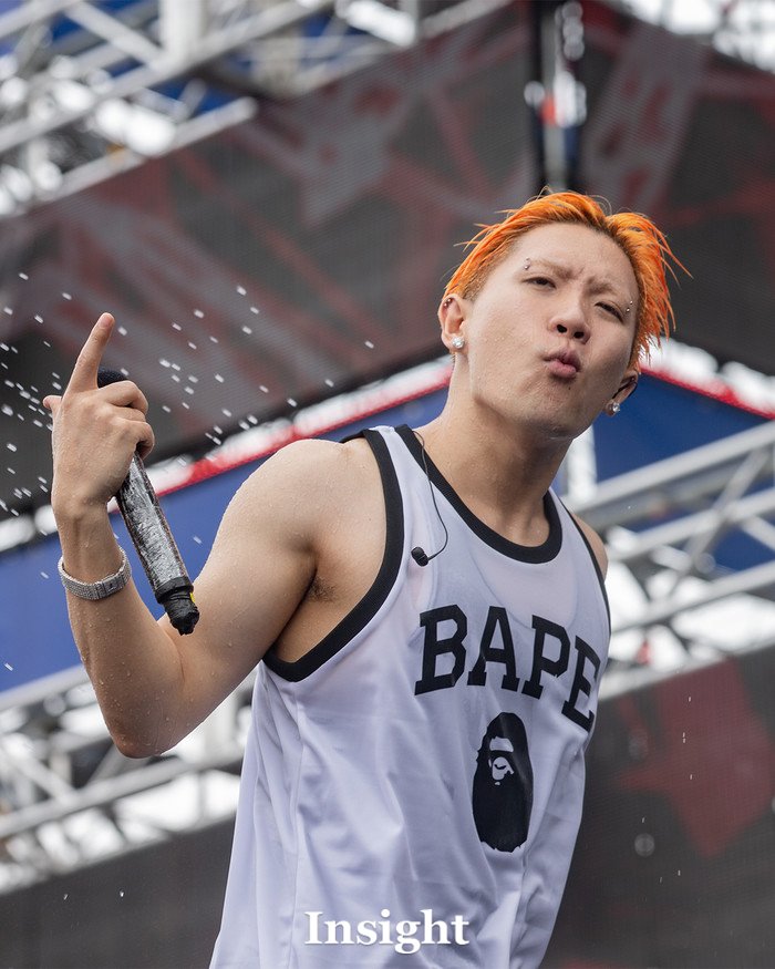 insight_co_kr's tweet photo. '2019 워터밤 서울'에서 힙합 스웨그 폭발시킨 나플라

Nafla was so cool at 'WATERBOMB SEOUL 2019'

#나플라 #힙합 #래퍼 #워터밤 #여름 #페스티벌 #Nafla #hiphop #rap #rapper #waterbomb #summer #festival #photo https://t.co/6XDMnAYwLc