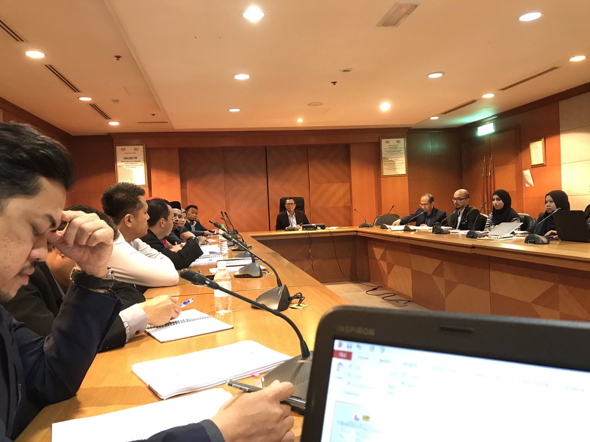 JKR WP Putrajaya (@jkrputrajaya) on Twitter photo Mesyuarat Koordinasi bil.2 Bagi Kerja-Kerja Penyeleggaraan di Blok A,B,C dan D Kompleks Islam Putrajaya, Presint 3, Putrajaya.
<a href="/JKRMalaysia/">JKR Malaysia</a> <a href="/RakanKKR/">RakanKKR</a> @kpkrjkr <a href="/habbali_ibrahim/">Habbali ibrahim</a> Mesyuarat Koordinasi bil.2 Bagi Kerja-Kerja Penyeleggaraan di Blok A,B,C dan D Kompleks Islam Putrajaya, Presint 3, Putrajaya.
<a href="/JKRMalaysia/">JKR Malaysia</a> <a href="/RakanKKR/">RakanKKR</a> @kpkrjkr <a href="/habbali_ibrahim/">Habbali ibrahim</a>