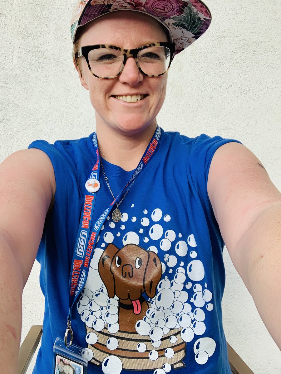 girlfriendT34's tweet photo. Team Pup’n’Suds got totally worked in gnarly challenge bout but we had fun because we’re soul skaterz #ROLLERCON2019 #skatebetter https://t.co/OynKADUeZQ