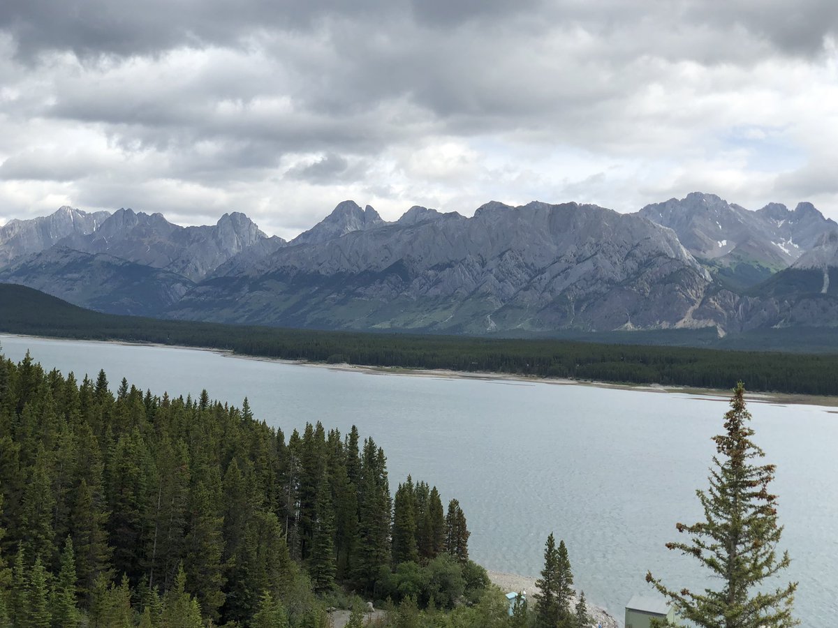 SensiSuzy's tweet photo. Love nature! Glamping off grid to Kananaskis and experienced her rugged beauty. Snow capped peaks, with plenty of rain. Grizzlies, Elk and Deer. Hiked and biked. Highly recommend. #interlakes #peterlougheedprovincialpark https://t.co/woWoo4U6JE